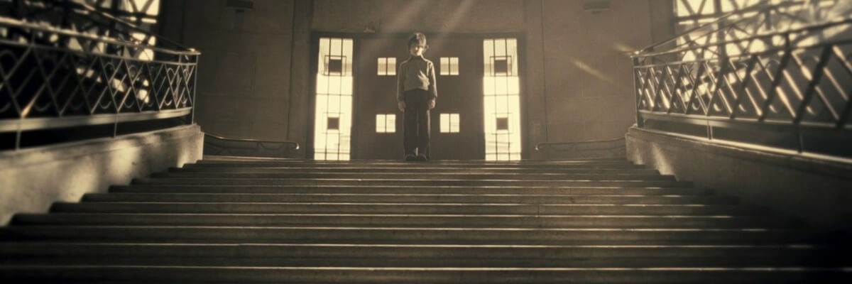 screen capture of The Black Box [La Boîte Noire