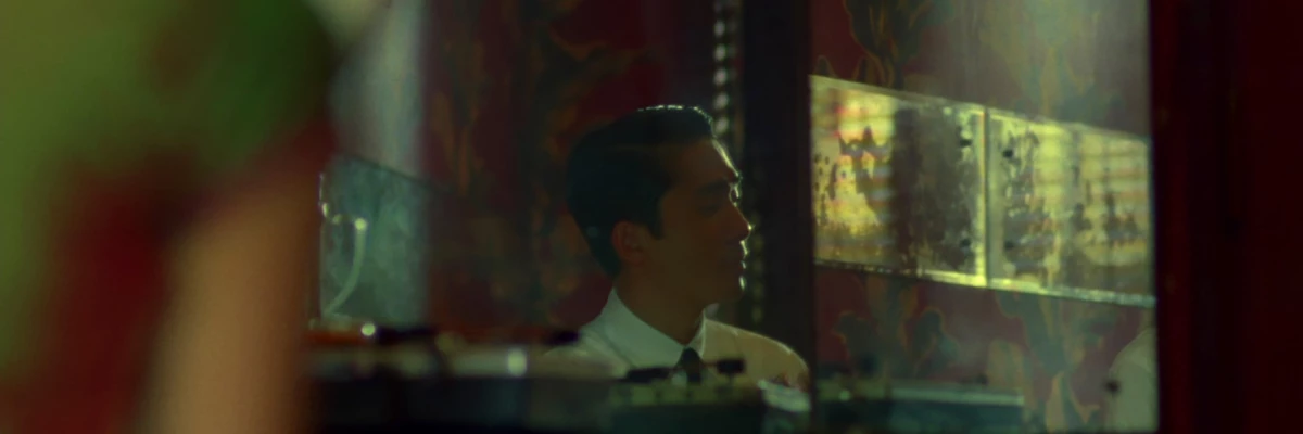 screen capture of In The Mood For Love [Fa Yeung Nin Wa]