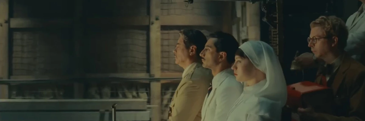 screencap of The Phoenician Scheme