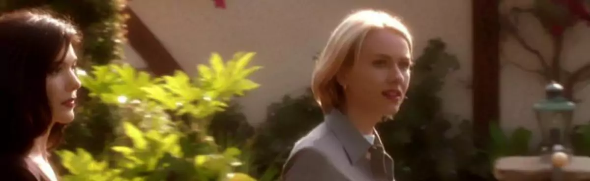 screen capture of Mulholland Dr.